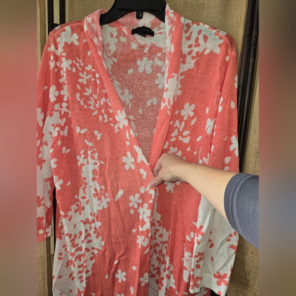 Women's Investments Pink/White Floral Coral Cardigan Size XL - Picture 6 of 11